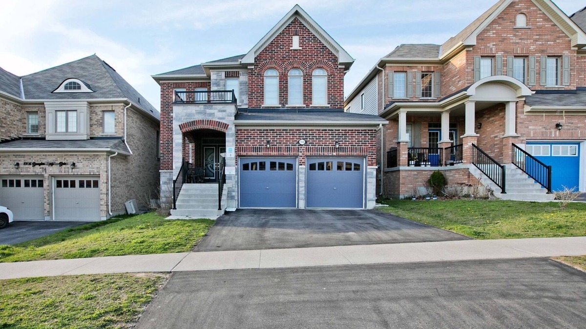 Durham Region House | Private room in a guest house