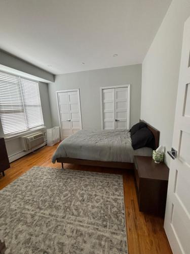Ludlow House | Private room in a luxury apartment