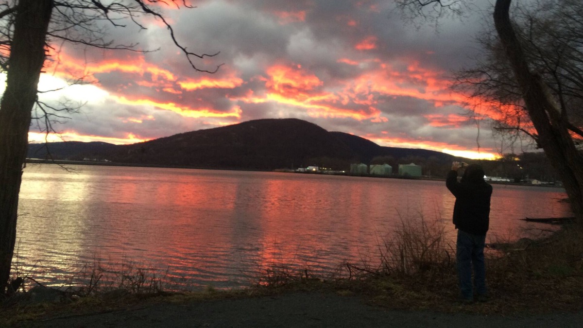 Cortlandt House | Private room in a single family house near Peekskill