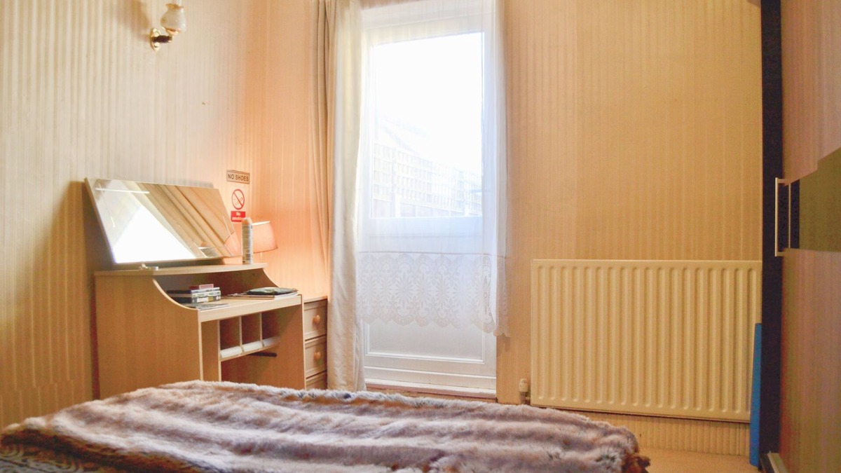 William Morris Apartment | Private room in residential home