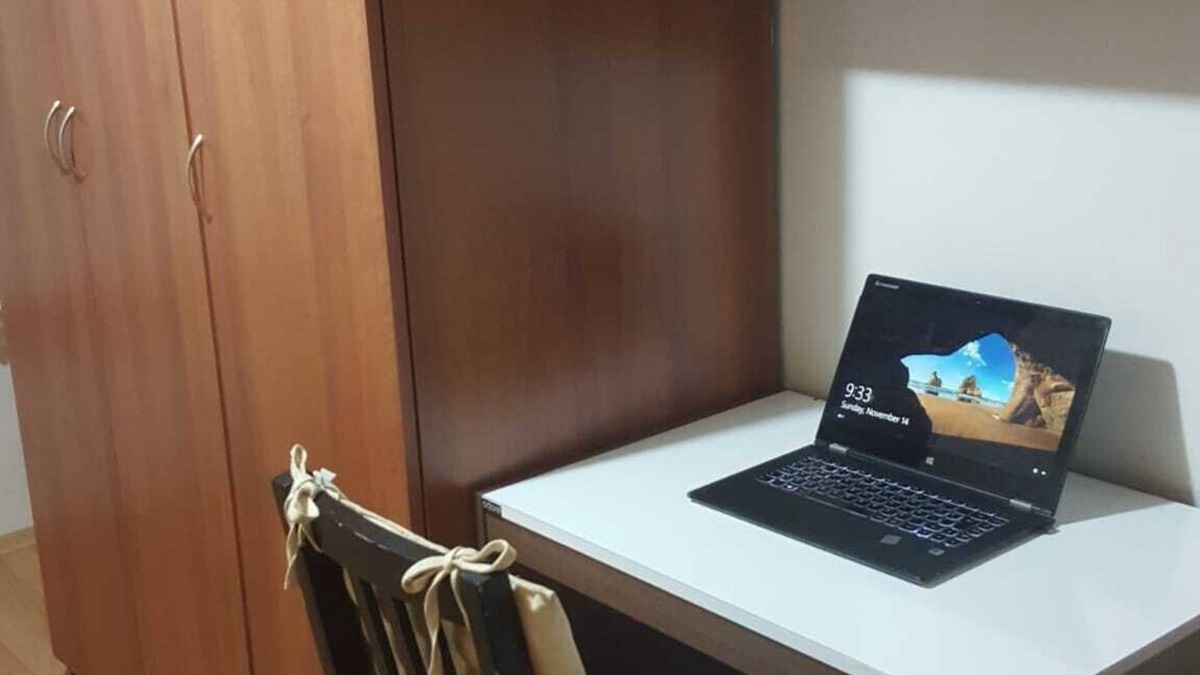 Sirinevler Mahallesi Apartment | Private Room / Shared Bathroom Feeling At Home. stanbul Center. Metro & Metrobus
