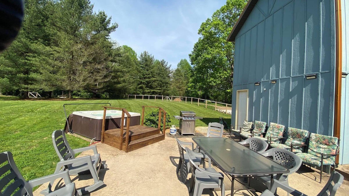 Bloomington House | Private room w/Shared Pool, Hot Tub and Fire Pit
