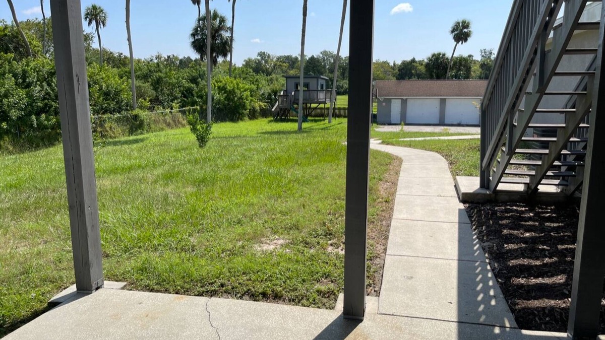 New Port Richey Apartment | Private room with private entrance, kitchenette, shared pool in New Port Richey
