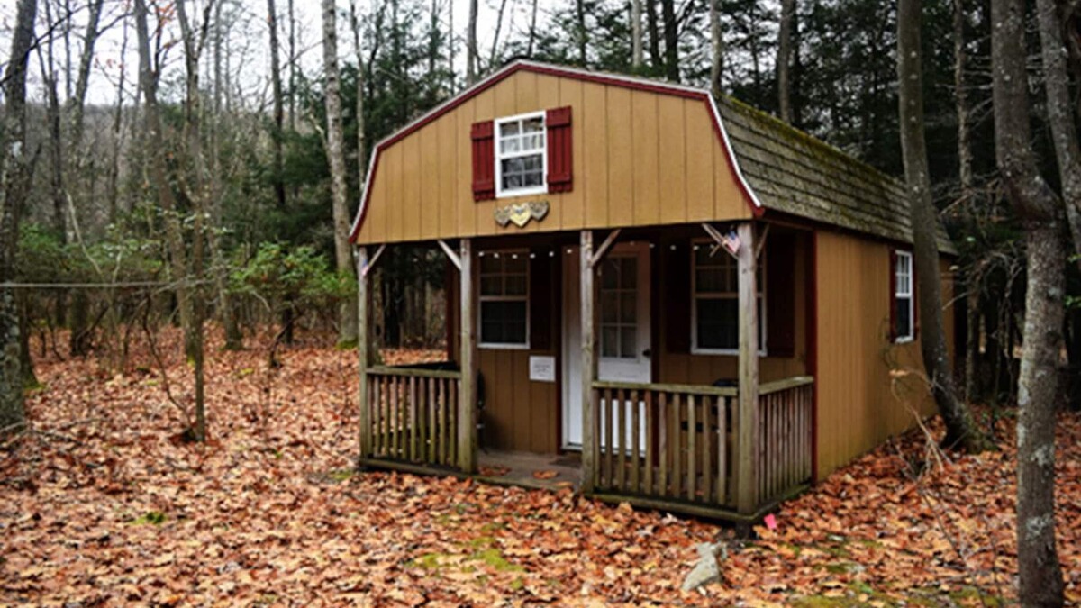 Elk Garden Cabin | Private, Rustic Cabin Situated Near Hiking, Abrams Creek and Beautiful Scenery