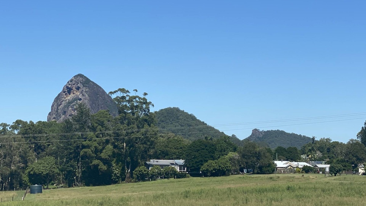 Glass House Mountains House | Private, secure 2 bedroom family home shared with owners