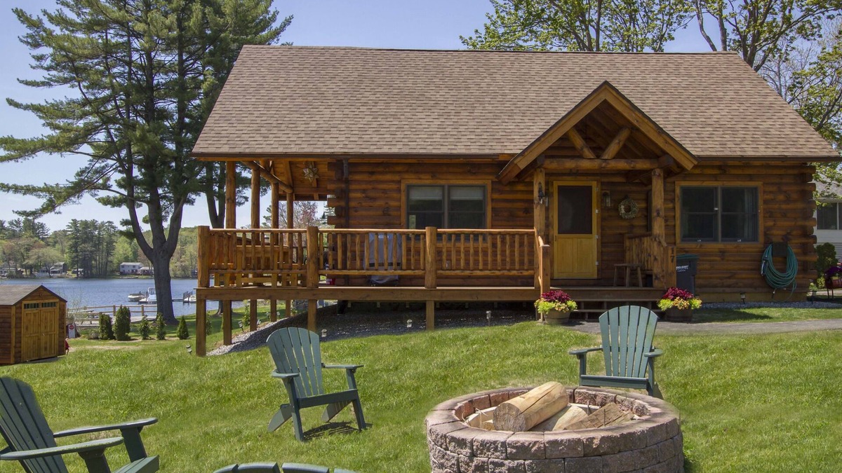 Lochmere Cabin | Private sandy beach, hiking, paddle boards,canoes, kayaks, fire pit,dog friendly