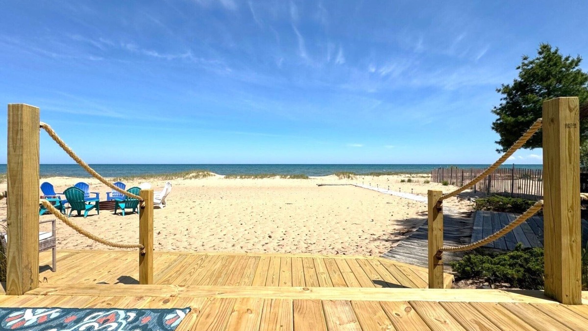 Northeastern Michigan Ski Chalet | Private Sandy Beach with Game Room