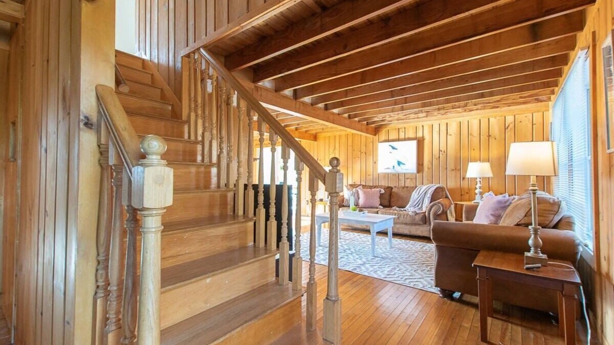 Silver Beach House | Private Scraggy Neck Island w/Ocean Views!
