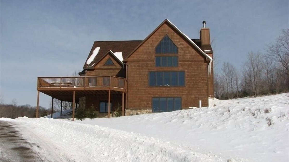 Ellicottville Ski Chalet | Private Secluded Mountain Top Retreat Overlooking Ski Hills