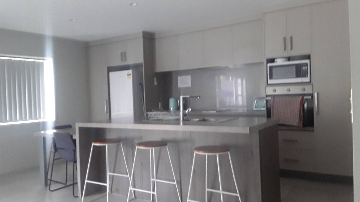 Tauranga House | PRIVATE, SECURE, CITY CENTER ROOM A3