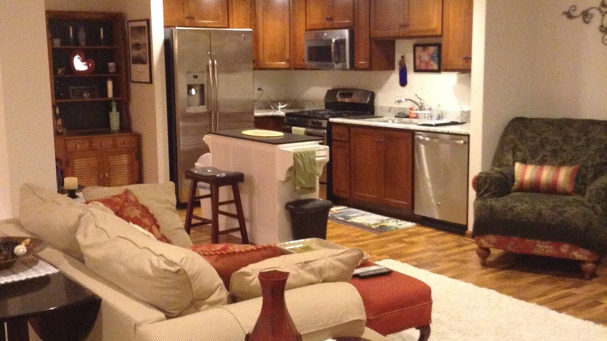 Wheaton Apartment | Private separate entrance to a 1000sf. house apartment