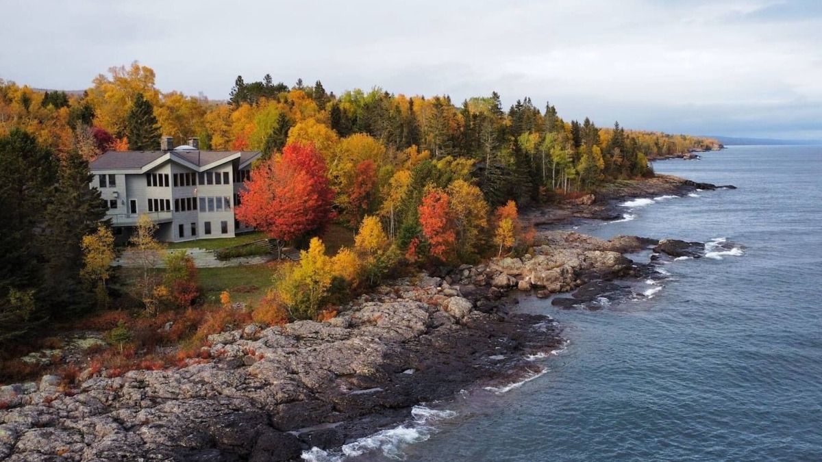 Tofte Cabin | Private Shore/Huge Yard/Game Rm/Fire Pit/Views Lux