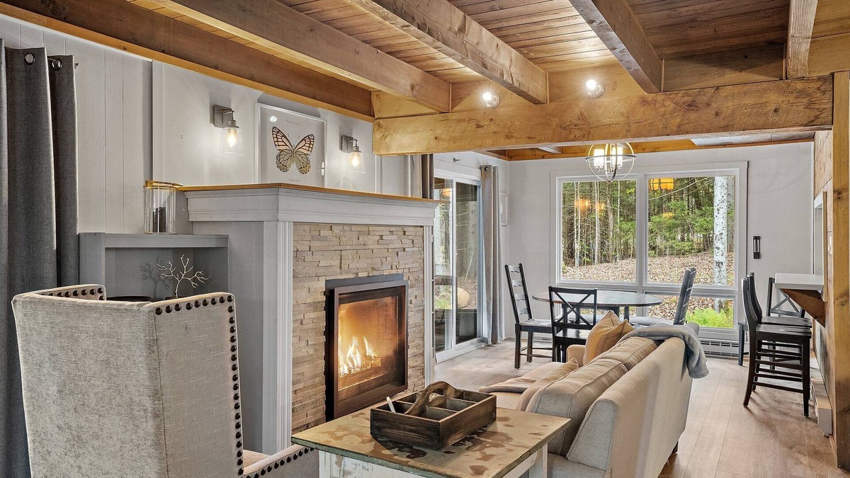 Washington House | Private Single Family Fully Furnished Home @ Ashuelot Lake