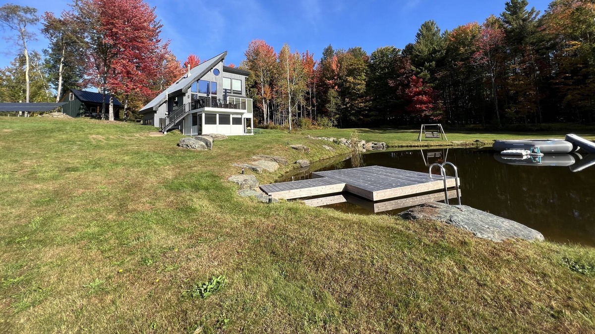 Stowe Hollow Ski Chalet | Private Ski Chalet with Breathtaking Pinnacle Views