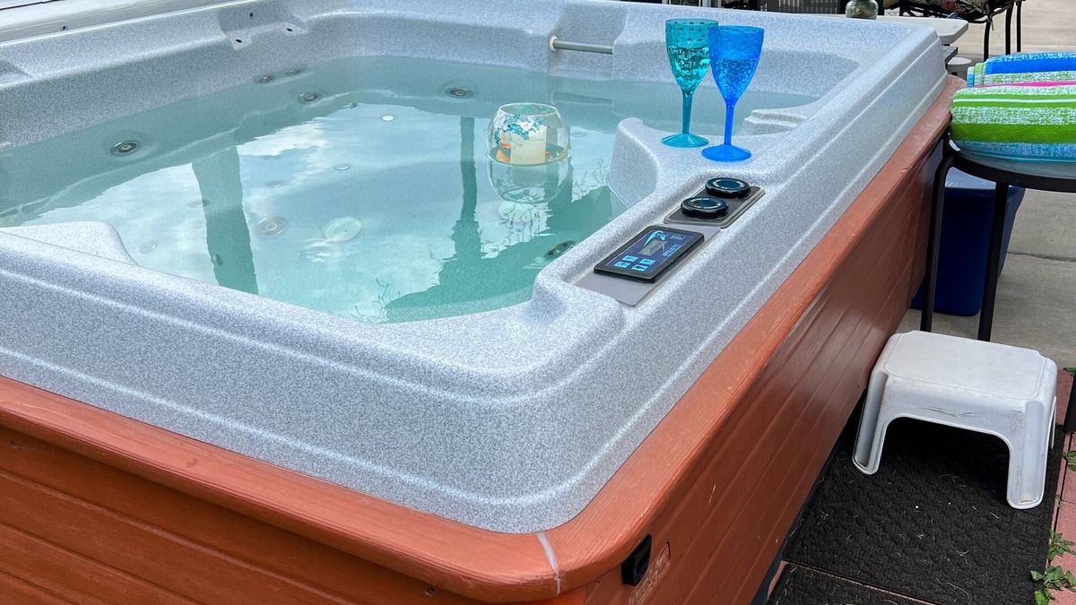 Briargate House | Private, Spacious Basement Suite - Hot Tub, A/C, Ping Pong, Family-Friendly
