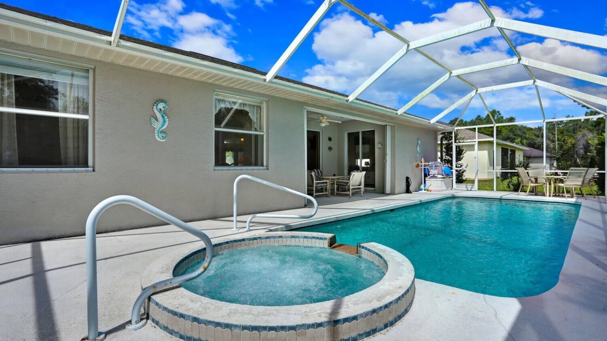 North Port House | Private, Spacious 3 bed-2 bath Home with pool & spa