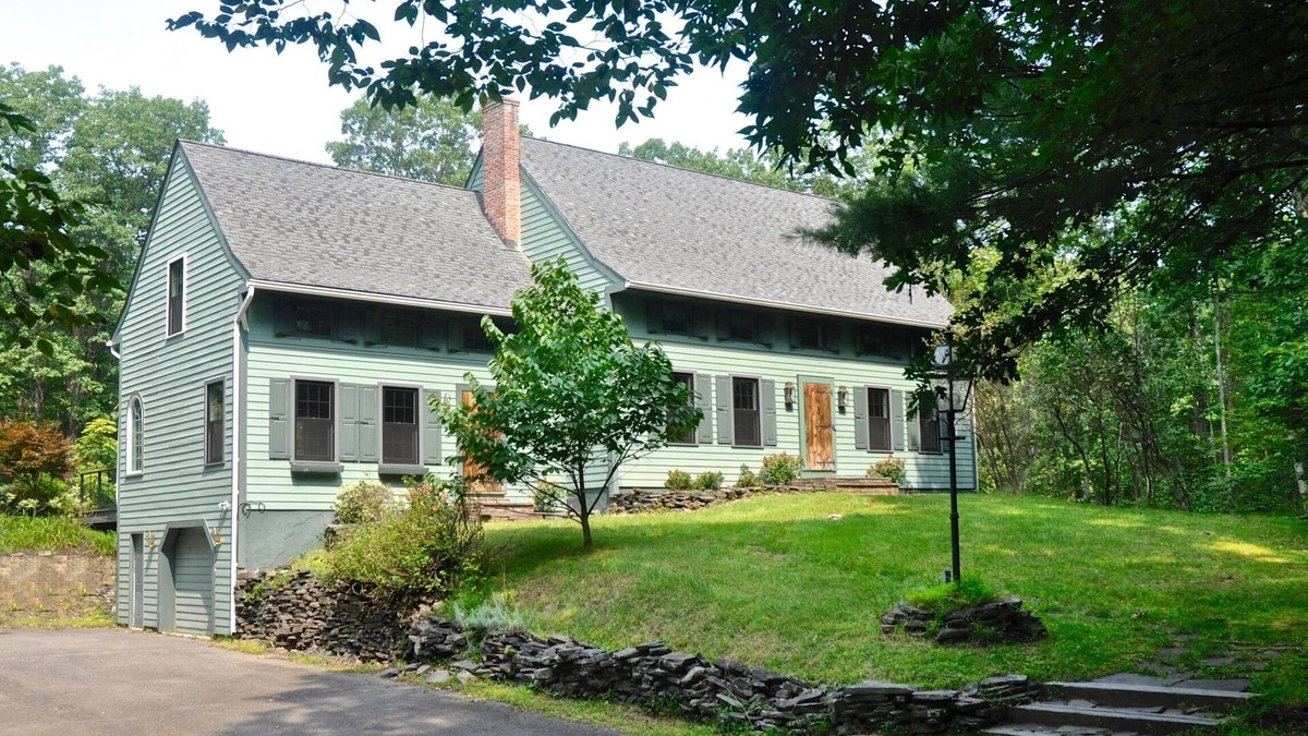 West Hurley House | Private Spacious 4BR Home Catskills Mountain Nature Large Yard close toWoodstock
