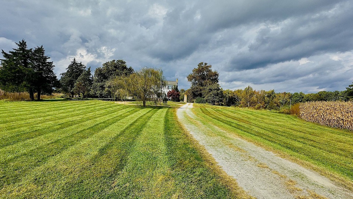 Dundas Other | Private, Spacious Country Retreat. Pets welcome!