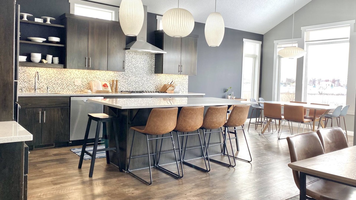 Blaine House | Private, Spacious, Modern Home in Blaine — w/Pool Table, Sleeps 13+