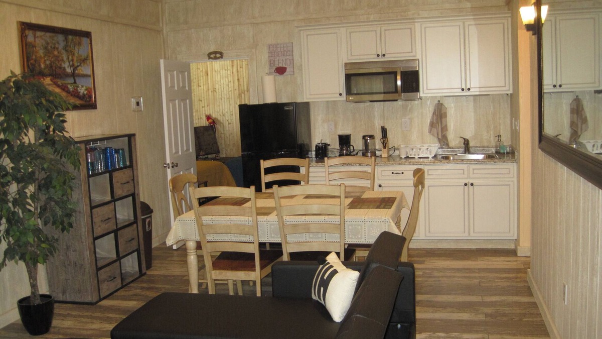 Citrus Heights Apartment | Private Spacious 2 Bedroom Uni