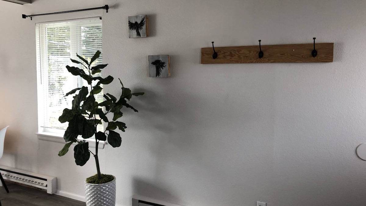 Green Lake Apartment | Private, Stand-Alone Apartment, 2 blocks from Greenlake