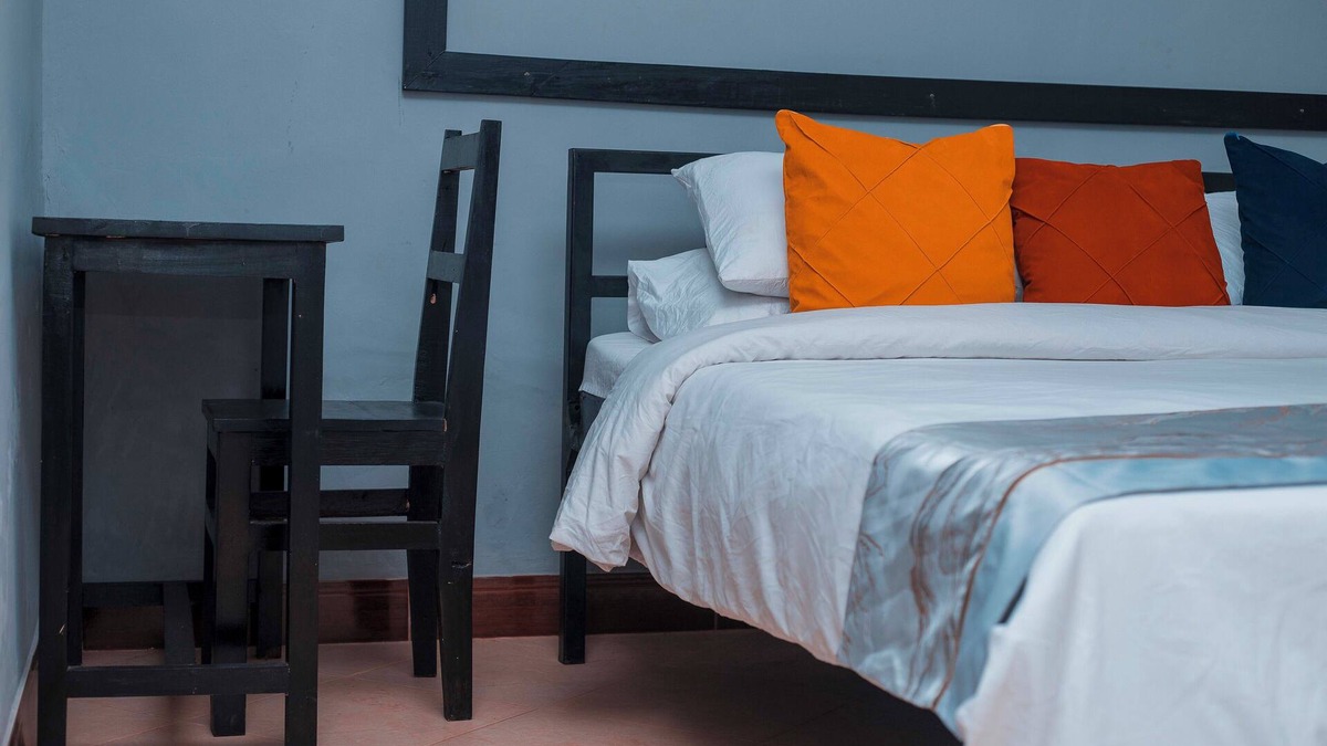 Moshi Apartment | Private studio Apt. in peaceful Shanti Town w/WiFi - Close to Mount Kilimanjaro