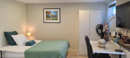 Beersel Apartment | Private studio near train station & Sonian Forest