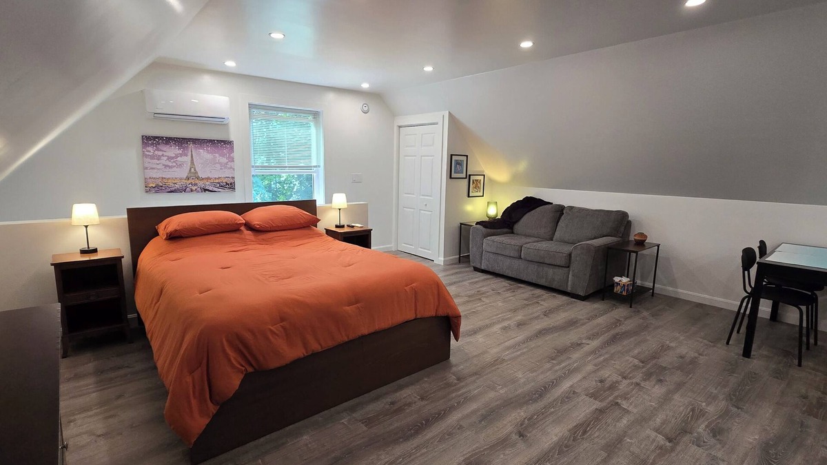 Westbrook Apartment | Private studio nestled in woods