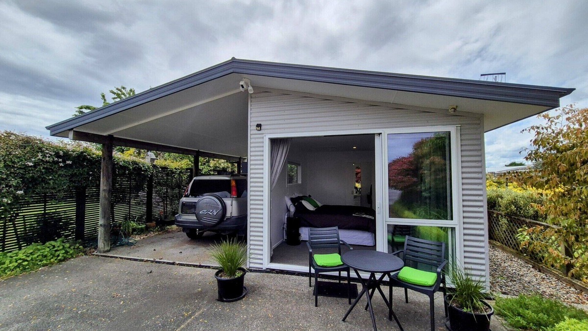 Wharewaka Apartment | Private Studio - Perfect for short stays in Taupo.