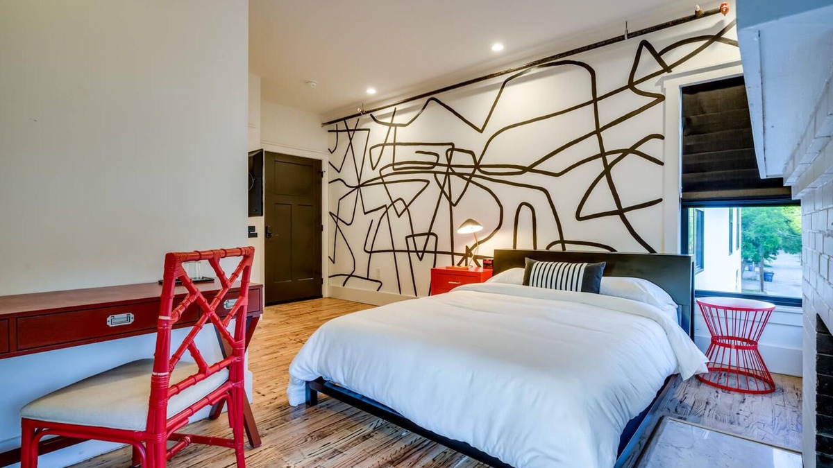 West End House | Private Suite in Historic Austin B&B: Sleeps 2!