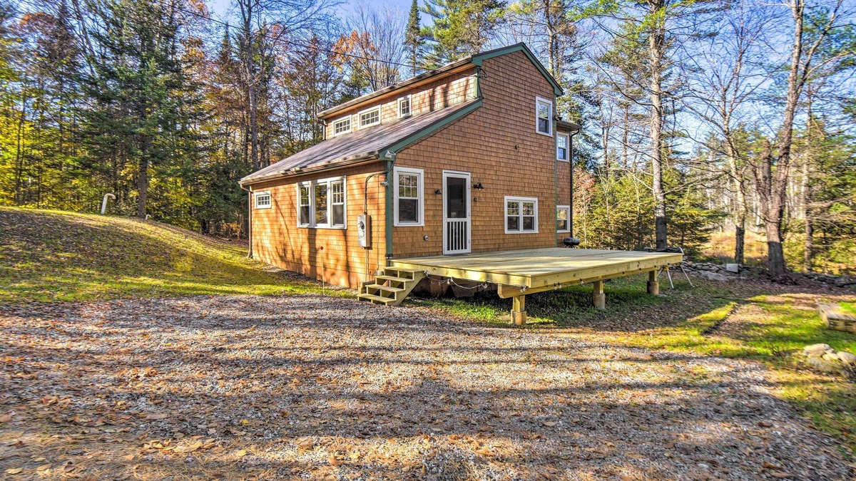 Sunapee Cabin | Private Sunapee Getaway: 2 Mi to Ledge Pond!