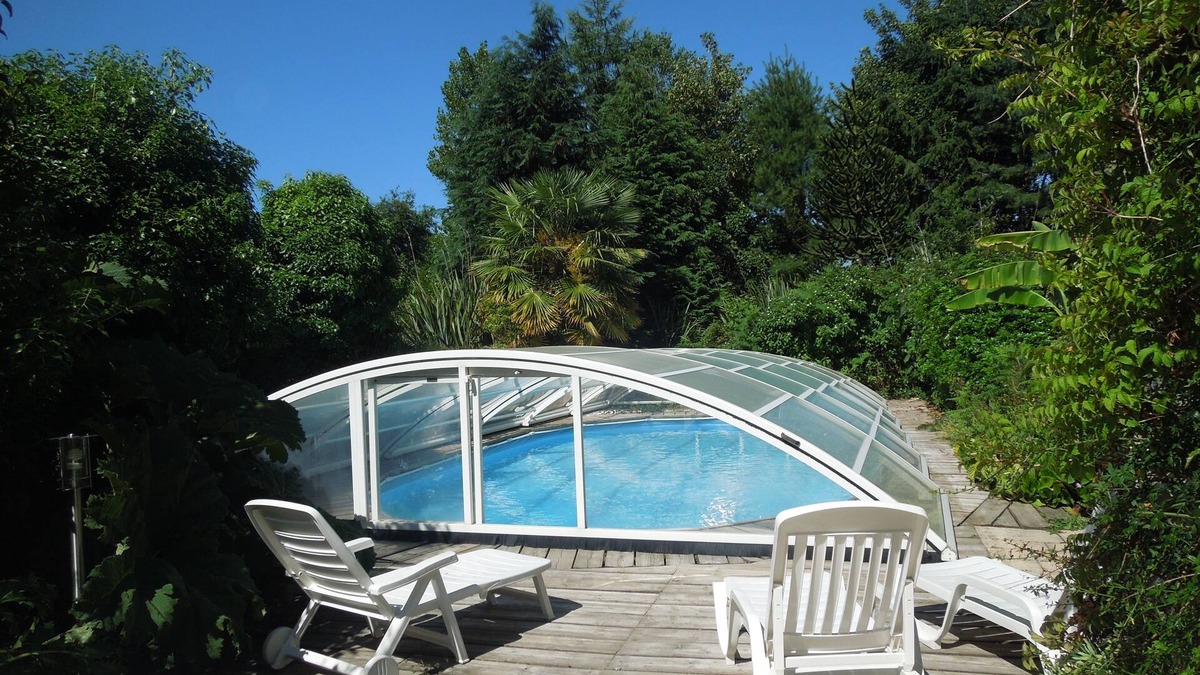 Plomelin House | PRIVATE SWIMMING POOL, quiet location in Plomelin, 10mn from the beach.