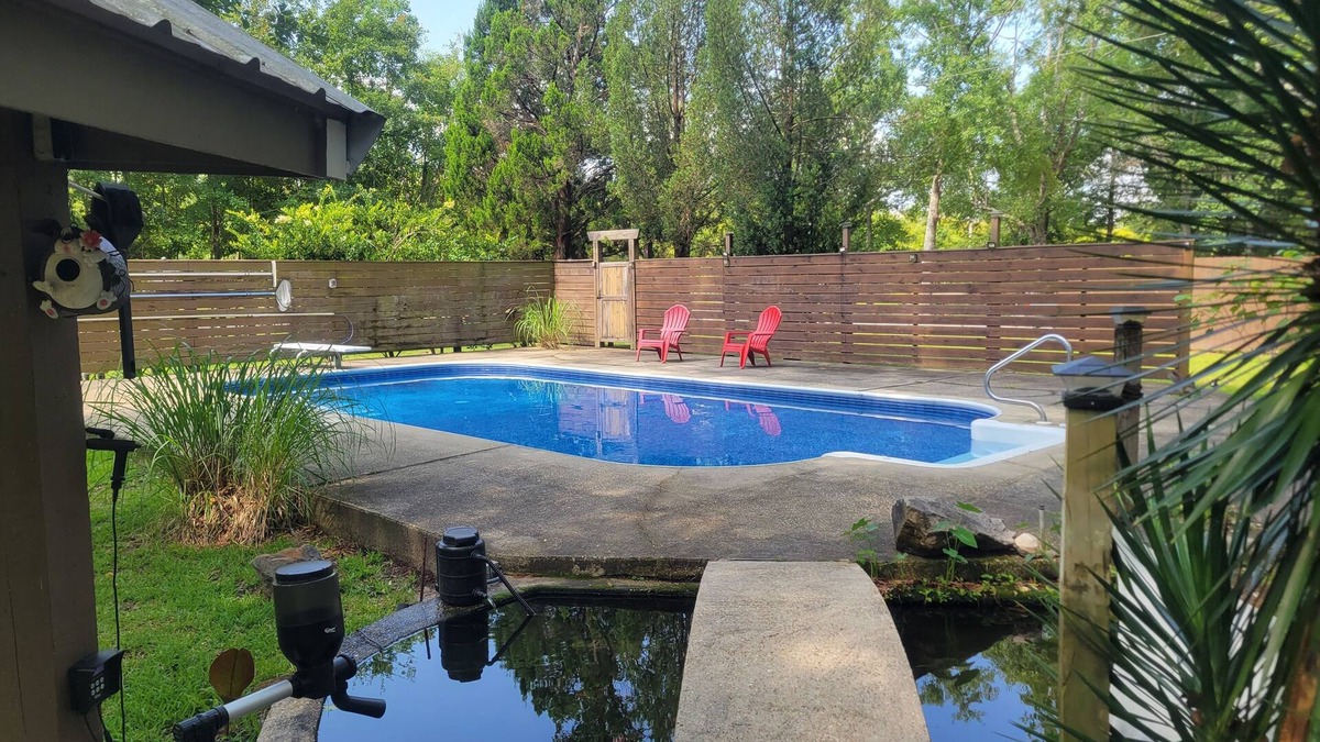 Foley House | Private Swimming Pool with Secluded Backyard at The Oasis.