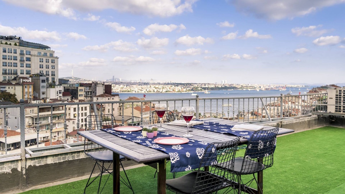 Kabatas Apartment | Private Terrace & Great Bosphorus View