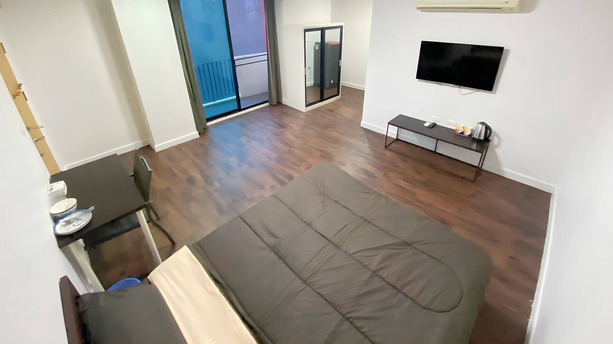 Bang Kho Laem Apartment | Private Room Queen Size bed Near BTS Walk 500 m From Asiatique the Riverfront!