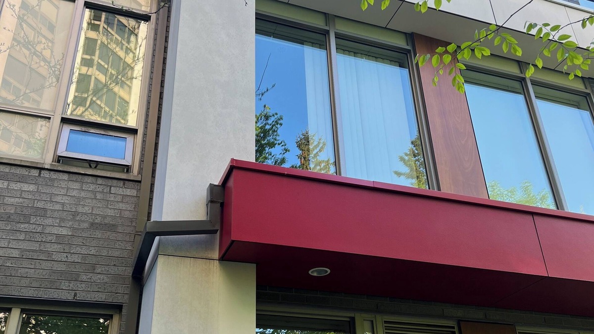Willowdale House | Private Townhouse in North York
