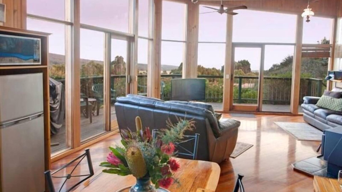 Johanna Cottage | Private Two Bedroom Cottage