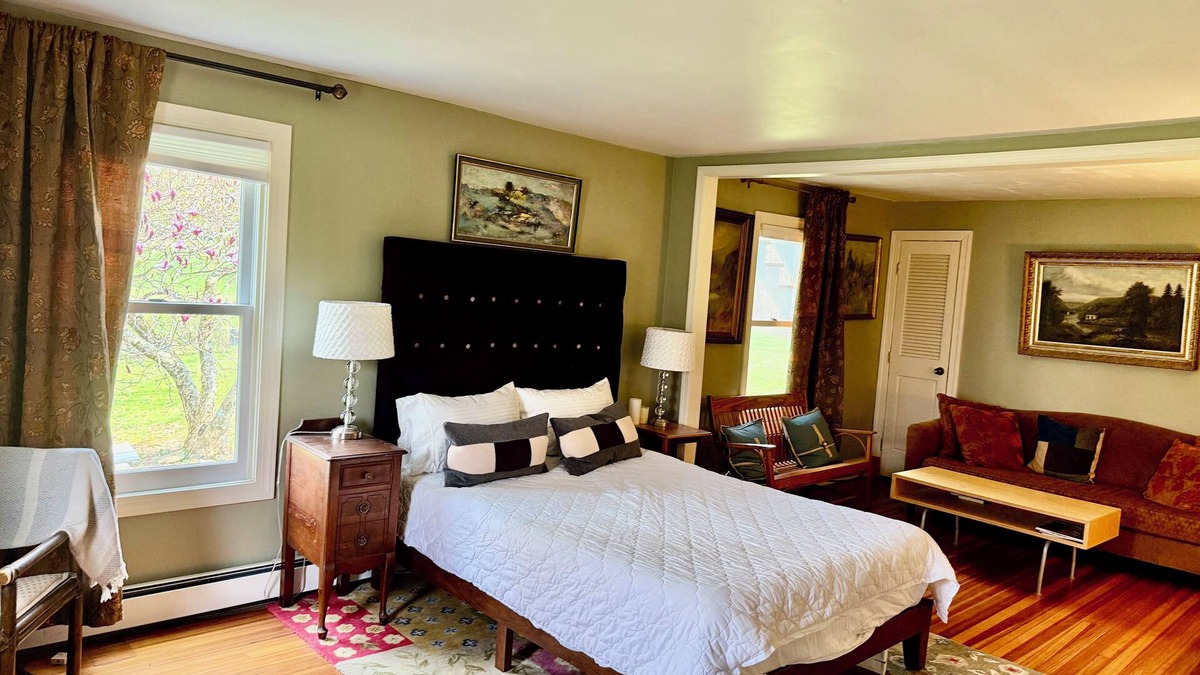 Kerhonkson Other | Private two room suite w bathroom in shared charming farmhouse in Kerhonkson