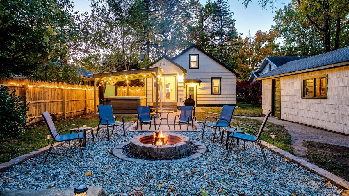 Northshore Triangle House | Private Unit—Hot Tub—Walk to ND