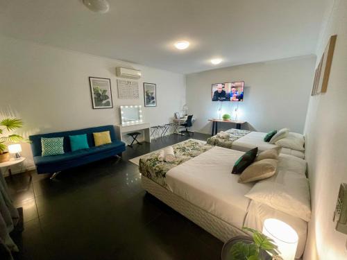 Cannonvale House | Private unit in Whitehaven Crescent