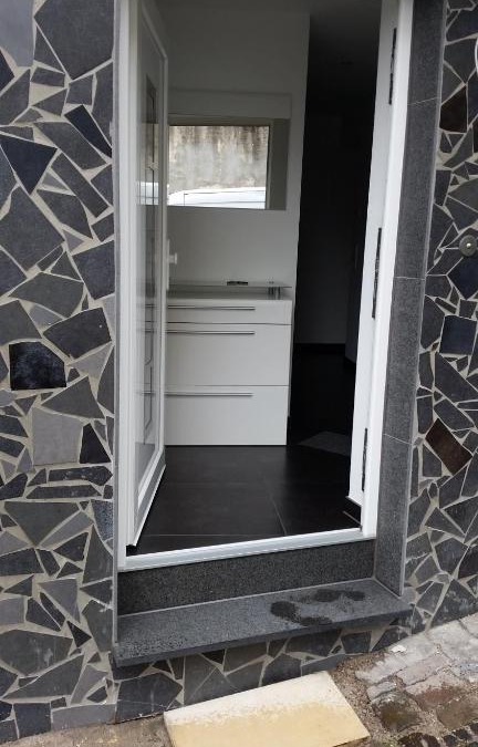 Weisenau Apartment | Private Unterkunft Askinartar