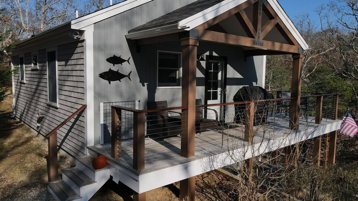 Truro Cottage | Private upscale cottage, close to Long Nook and Ballston beaches.