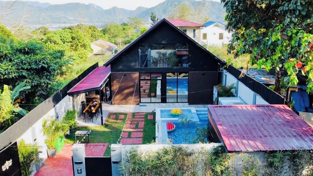 Rizal Province Villa | Private Villa in Rizal with Mountain View