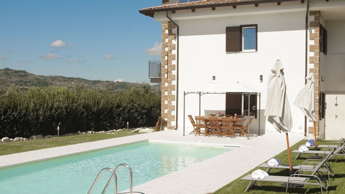 Amorosi Villa | Private Villa with A/C, WIFI, private pool, TV, patio, pets allowed, panoramic view, parking