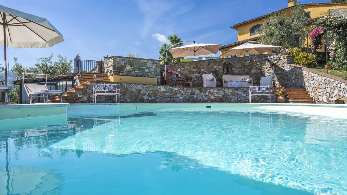 Casalguidi Villa | Private villa with 7 bedrooms and 5 bathrooms. Swimming Pool, A/C and WiFi!