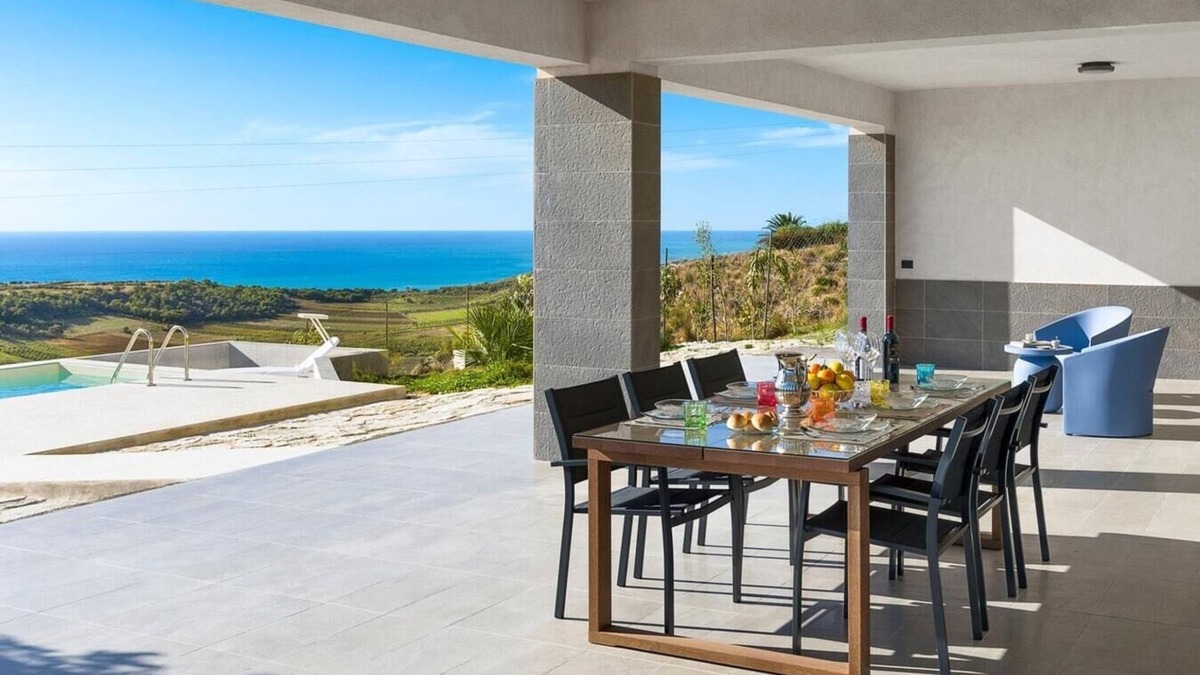 Montallegro Villa | Private villa with swimming pool in Sicily