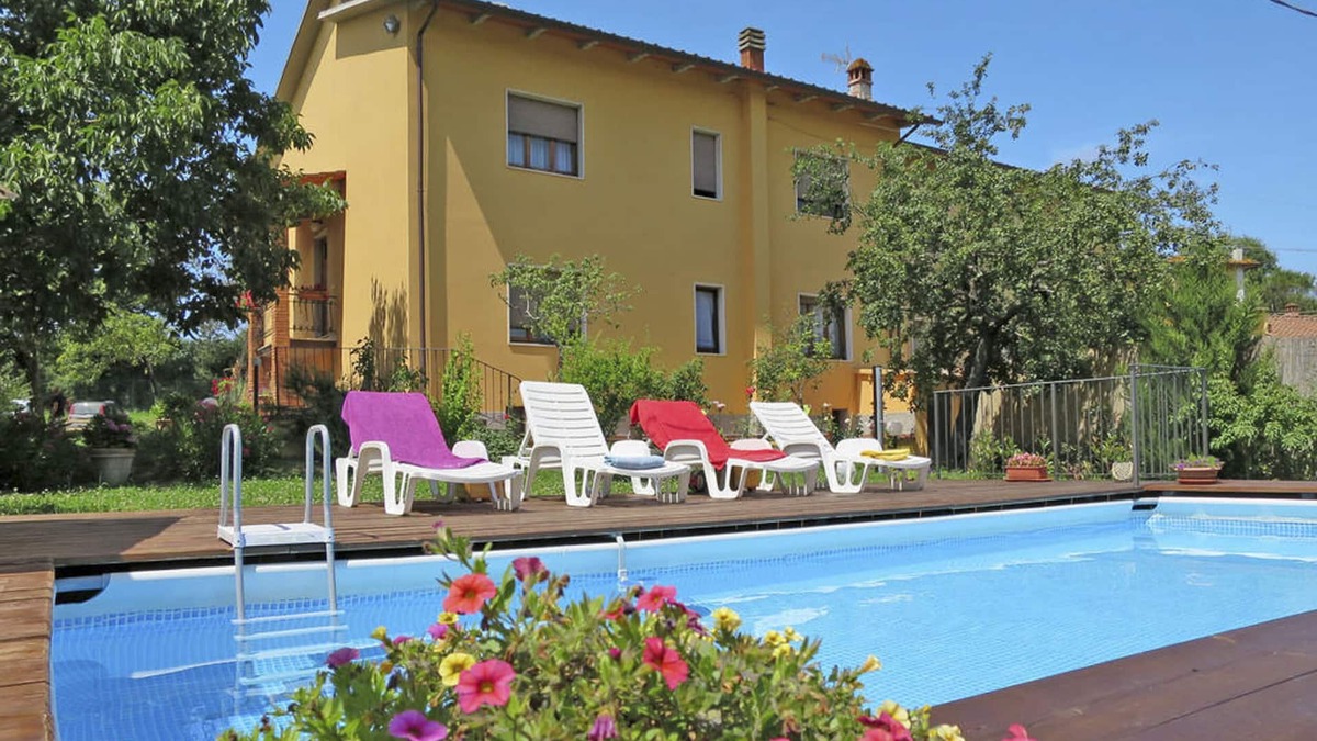 Laterina Villa | Private villa with pool near Arezzo nestled in the Natural Reserve of Bandella