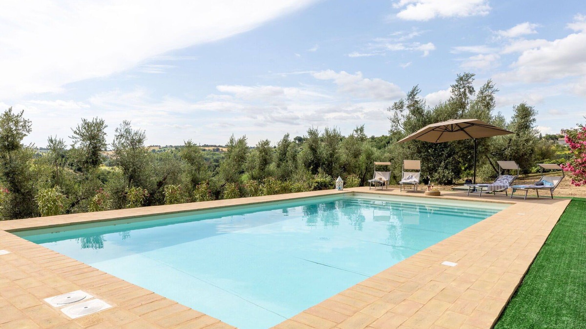 Macerata Villa | Private Villa with private pool, A/C, WIFI, TV, terrace, panoramic view, close to Porto Recanati