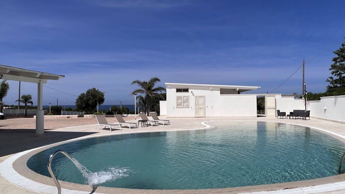Capitolo Villa | Private Villa with WIFI, A/C, private pool, TV, veranda, panoramic view, close to Polignano a Mare