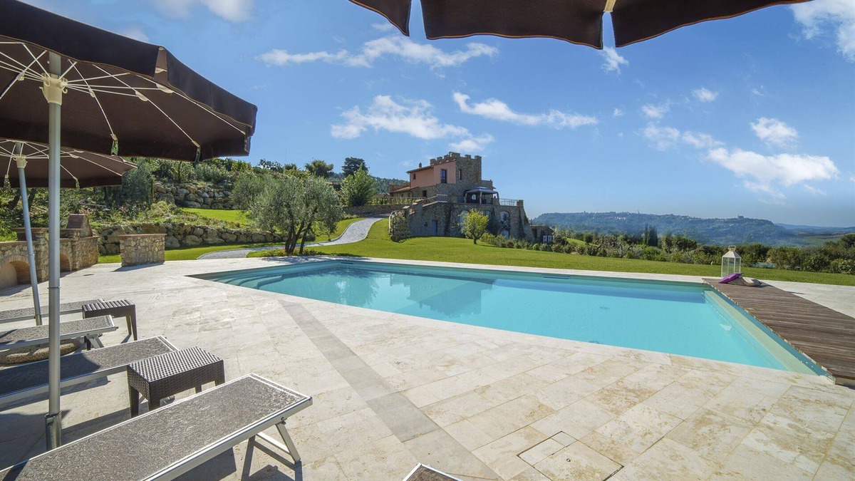 Iano Villa | Private Villa with WIFI, A/C, private pool, TV, terrace, panoramic view, close to San Gimignano